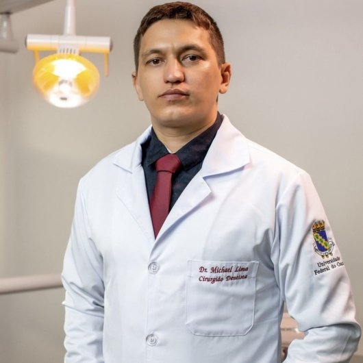 Dr. Michael Lima