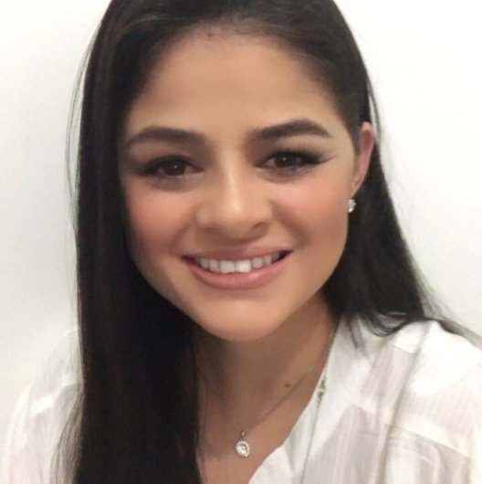 Dra. Danielly Louise Machado Queiroz