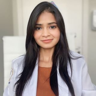 Dra. Thamiris Araujo
