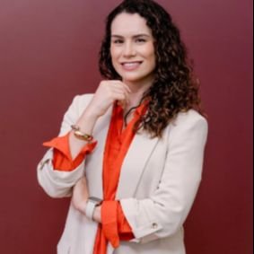 Dra. Flávia Mazzêo