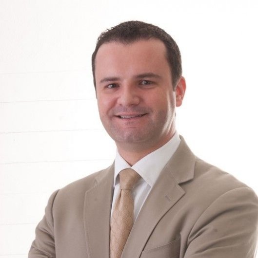 Dr. Juliano Peluso