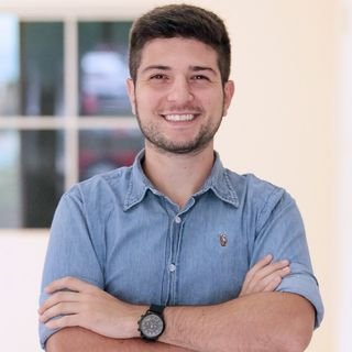 Dr. Rodrigo Ribeiro Franco .