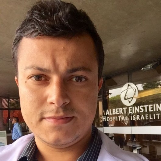 Dr. Leandro Oliveira