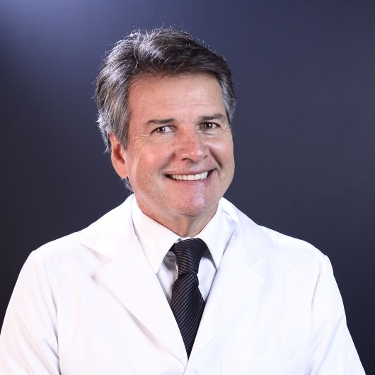 Dr. Cláudio Martinelli