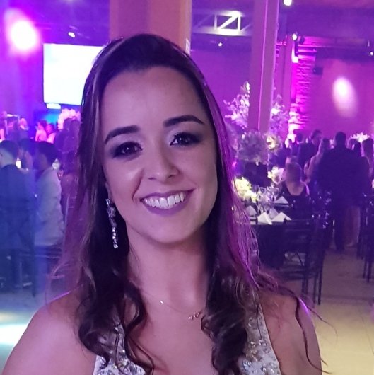 Débora Fidelis