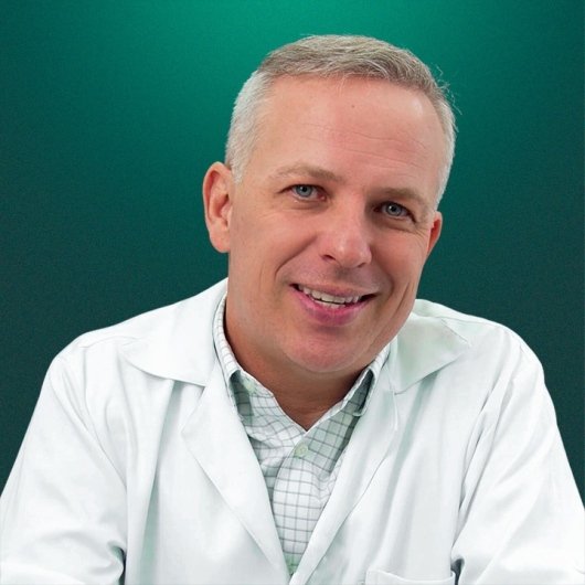 Dr. Everson Fernando Malluta