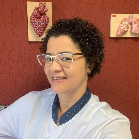 Dra. Karina de Almeida Azevedo Reis