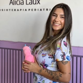 Alicia Laux