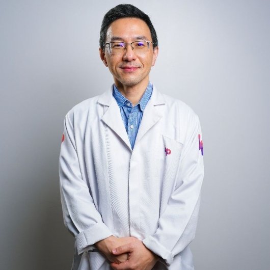 Dr. Alexandre Suehara