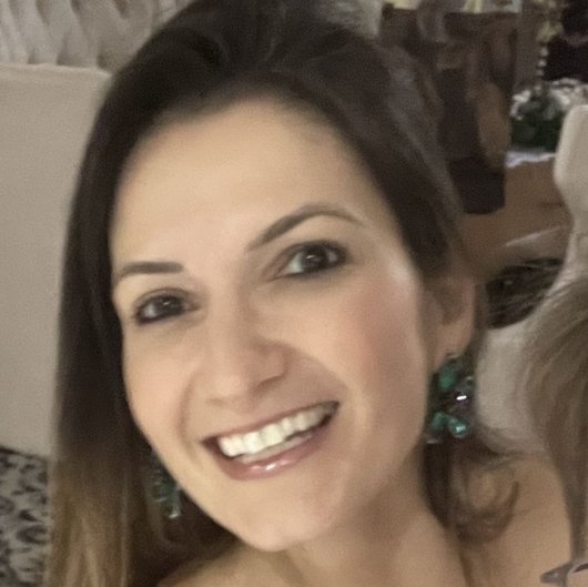 Dra. Aline Pantarotto