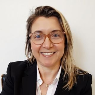 Dra. Laurinda Melo