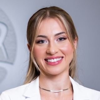 Dra. Isabella Chapieski