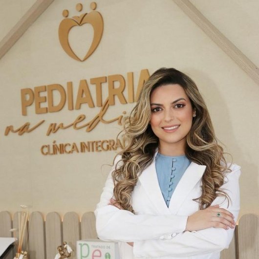 Dra. Nayara Rezende Garcia