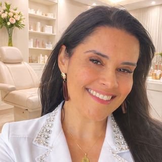 Dra. Elaine Souza