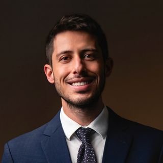 Dr. Luis Brunello
