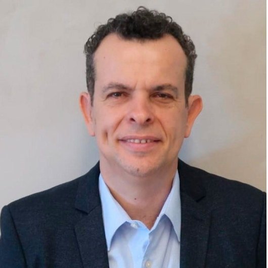 Dr. Rafael Gualberto