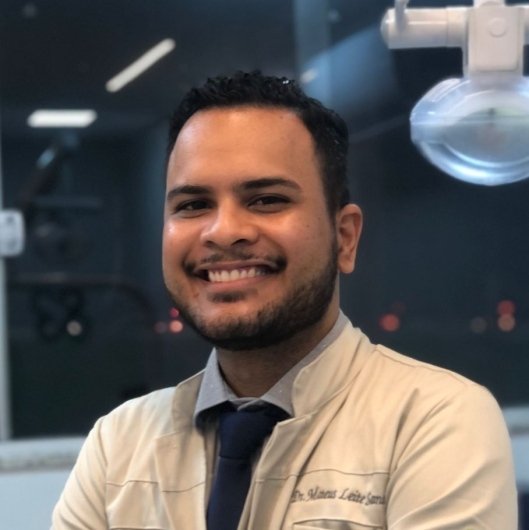 Dr. Mateus Leite Santos