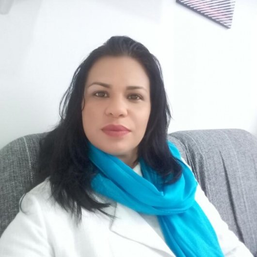 Adriana de Souza Burity