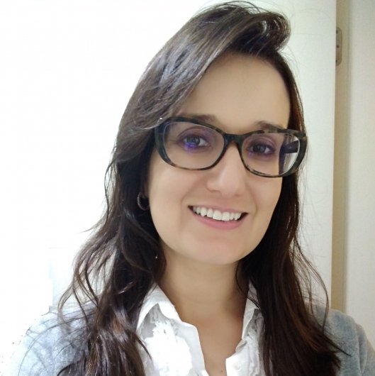 Dra. Mariana Alves Fernandes Arouca