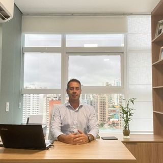 Dr. Roberto Fabio Raffo