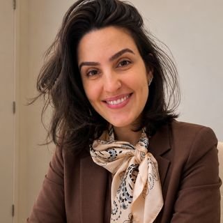 Dra. Renata Santos
