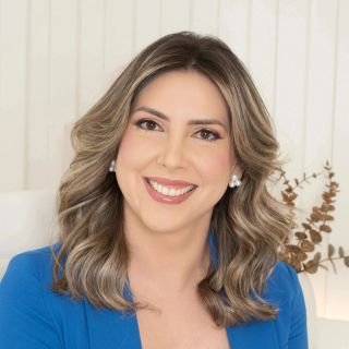 Dra. Caroline Lima Venancio