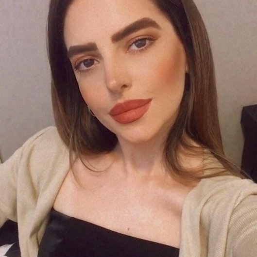 Dra. Débora Woitechen