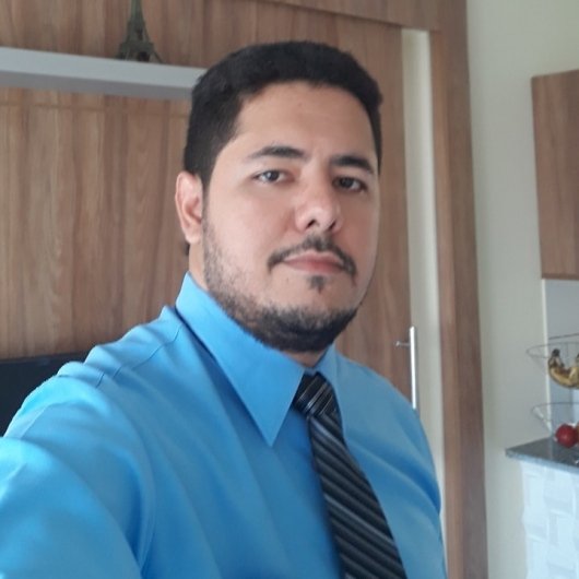 Dr. Leonardo Barros