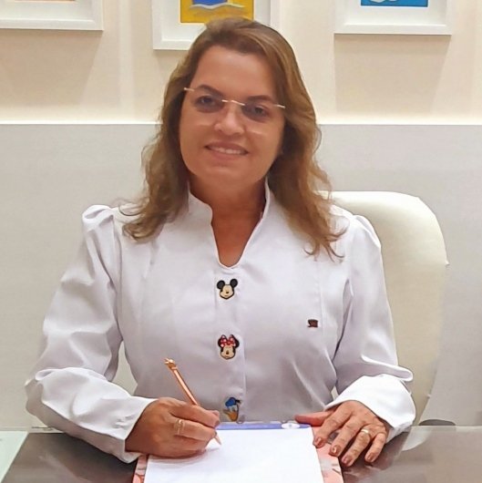 Dra. Katia Valadares Noleto Damasceno