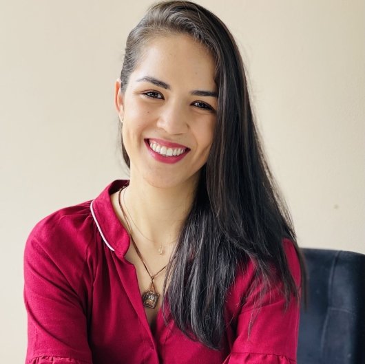 Dra. Thais Moreira Germano