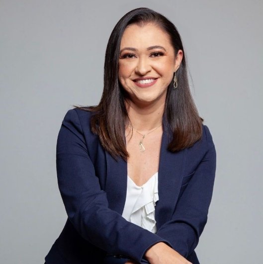 Dra. Karla Ferreira Sindeaux