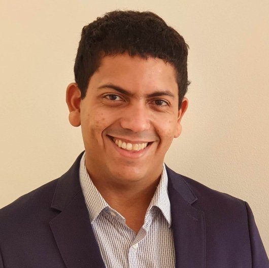 Dr. Marcos Ravi Figueiredo