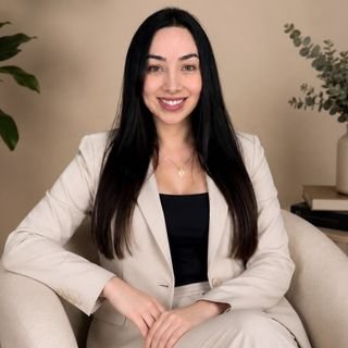 Dra. Iara Leite de Faria