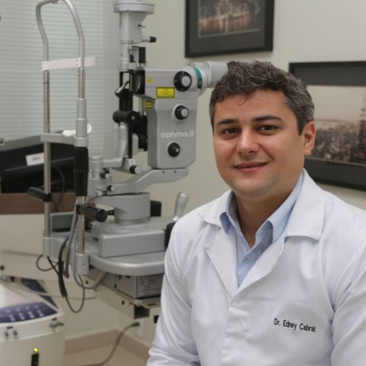 Dr. Edney Cabral