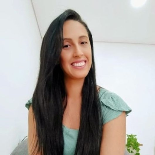 Dra. Keila Leão