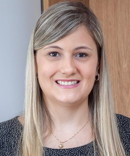 Dra. Ana Caroline Barreto Antunes