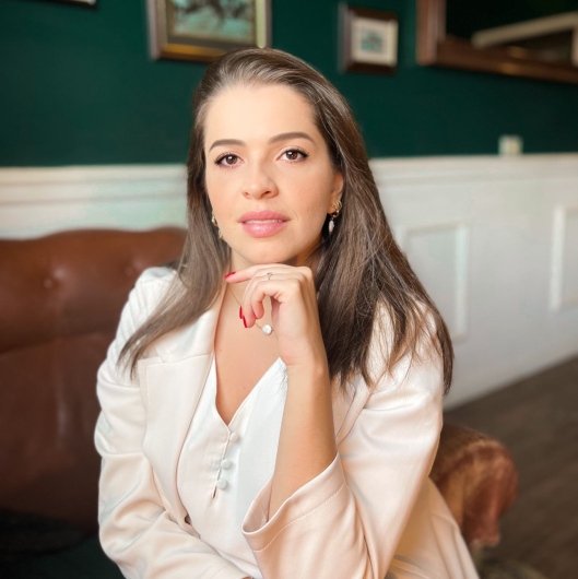 Dra. Karin Ferreira