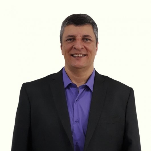 Dr. Lincolm Abreu
