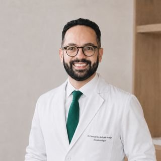 Dr. Samuel Andrade
