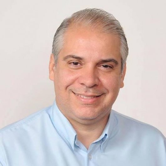 Dr. Flávio Cesário