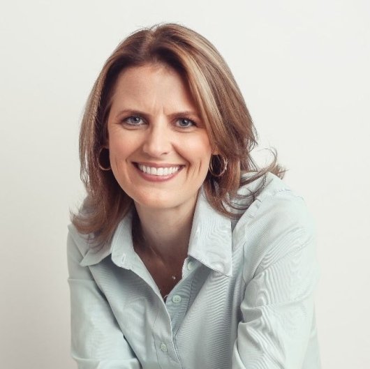 Dra. Lisiane Fracasso