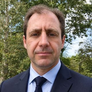 Dr. Mariano Ebram