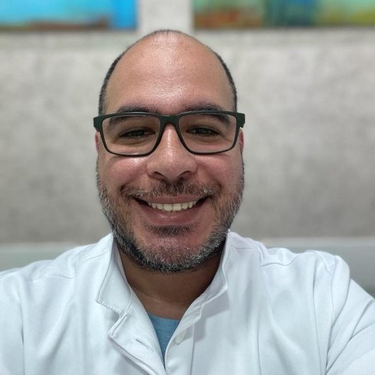 Dr. Gustavo Antonio Guimarães