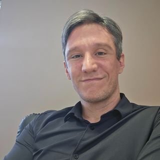 Dr. Marlon Peruzzolo