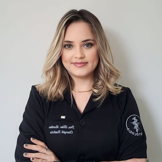 Dra. Aline Martins