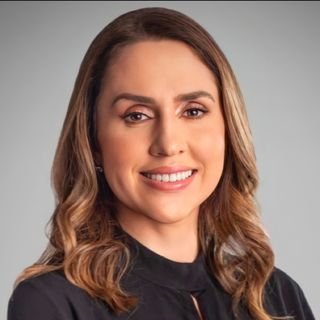 Dra. Juliana dos Santos Carvalho Martins
