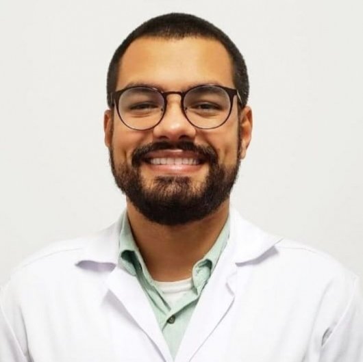 Dr. Raphael Fernandes