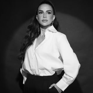 Dra. Rebeca Mendes Peres