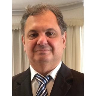 Dr. Luciano Freire de Barros
