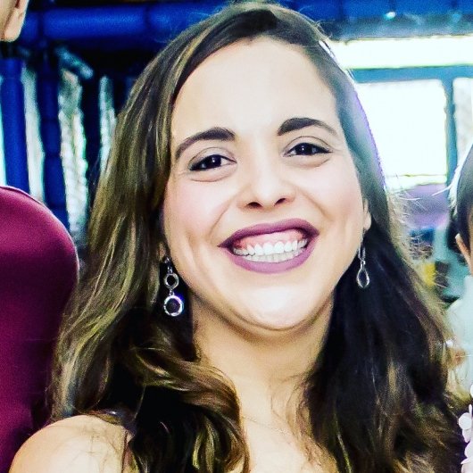 Leide Azevedo